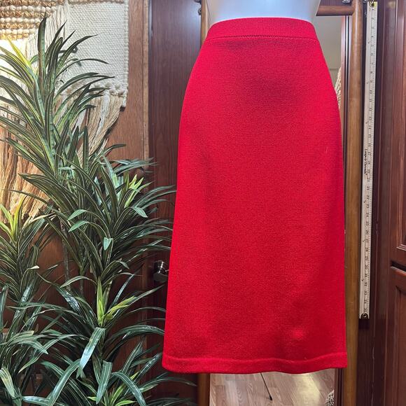St. John Collection Red Wool Santana Knit Pencil Skirt 10 Vintage Luxury Classic - Picture 1 of 7
